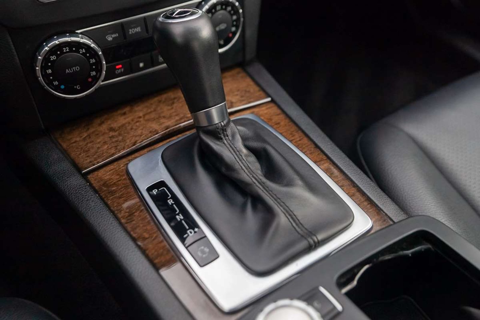 MERCEDES BENZ C200 2013 - Imagen 14 de 20