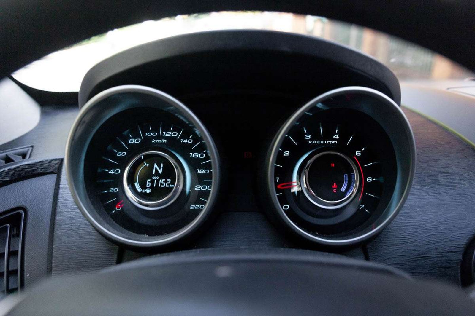 MAHINDRA XUV500 2023 - Imagen 8 de 17