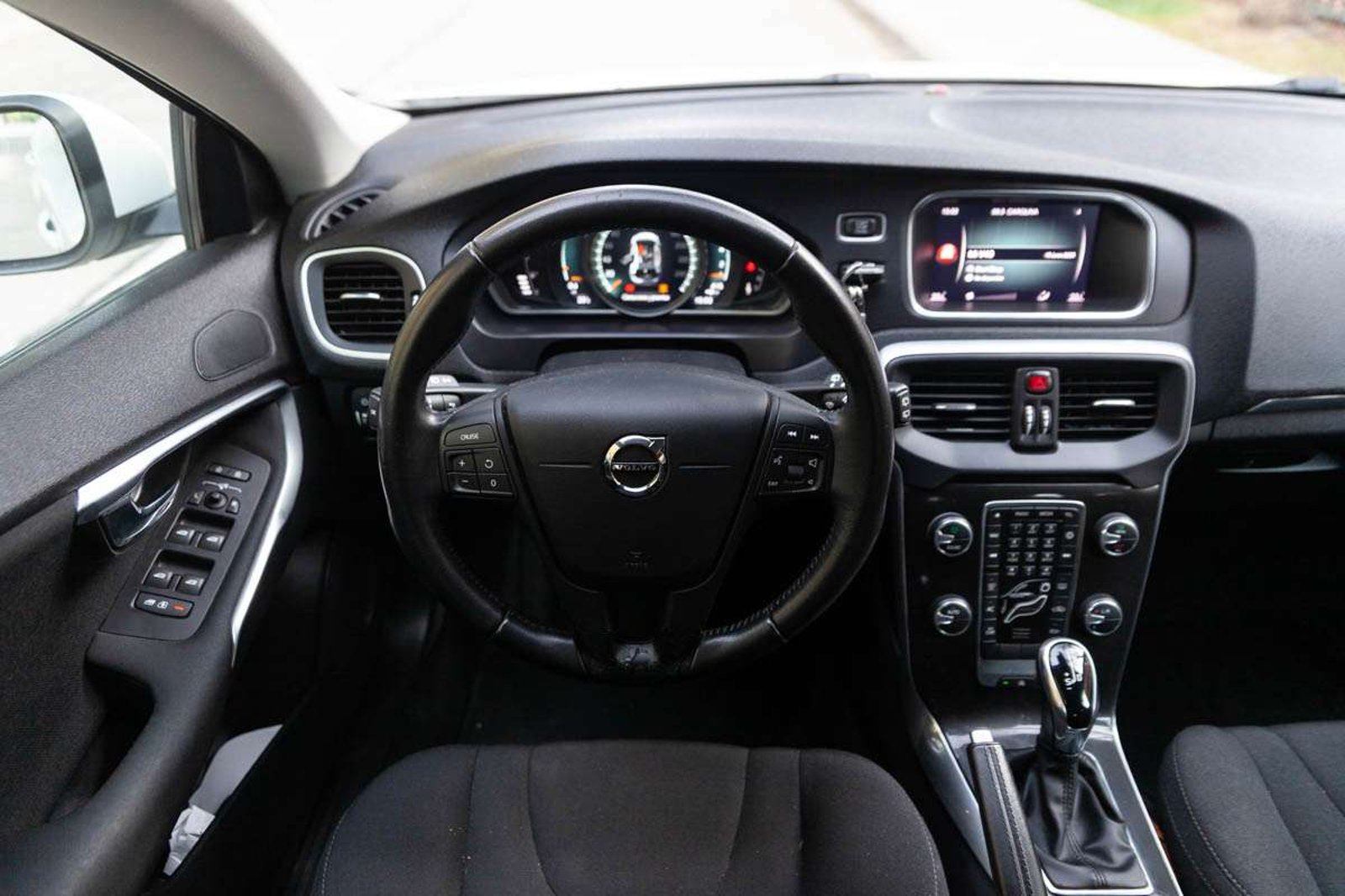 Volvo V40 2019 - Imagen 19 de 19