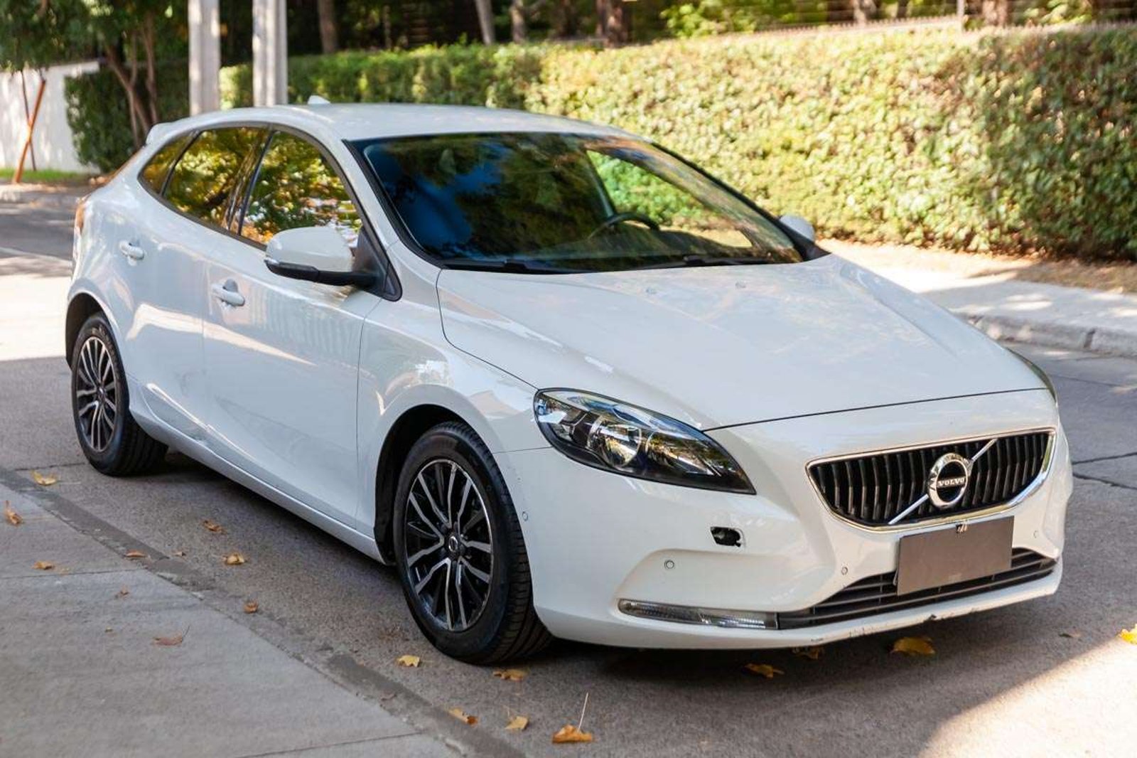 VOLVO V40 2019 - Imagen 6 de 18