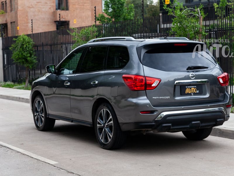 Nissan Pathfinder 2018 - Imagen 3 de 20