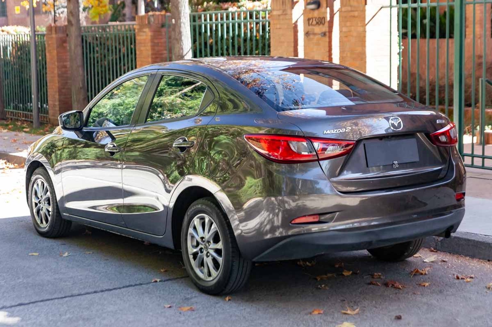 MAZDA 2 2019 - Imagen 3 de 17