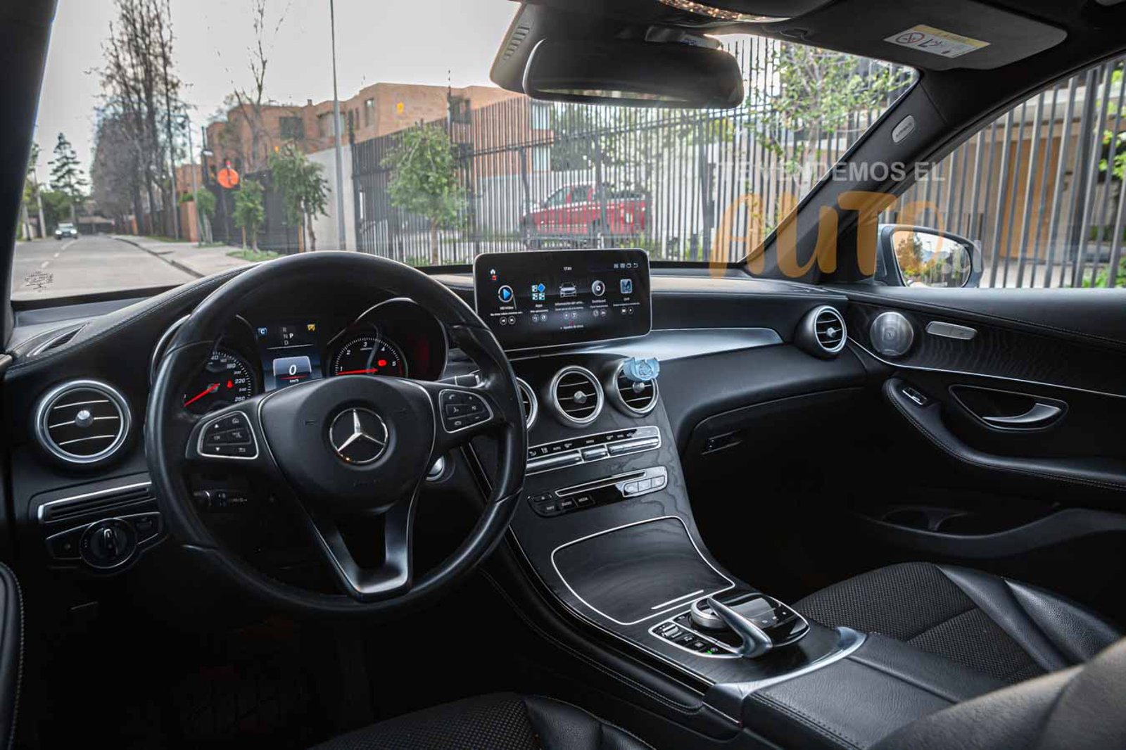 Mercedes-Benz GLC250d 2017 - Imagen 15 de 20