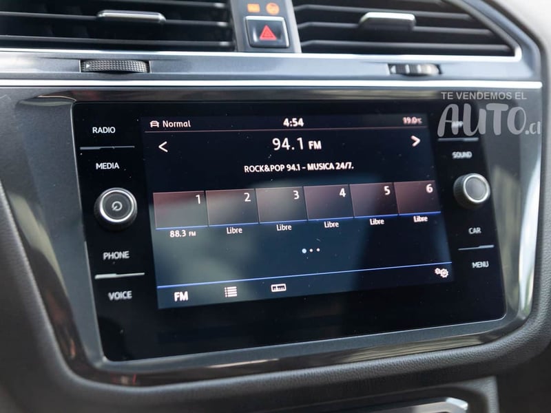 Volkswagen Tiguan 2018 - Imagen 12 de 19