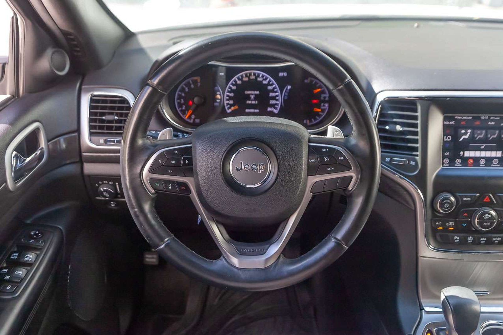 JEEP Grand Cherokee 2019 - Imagen 20 de 20