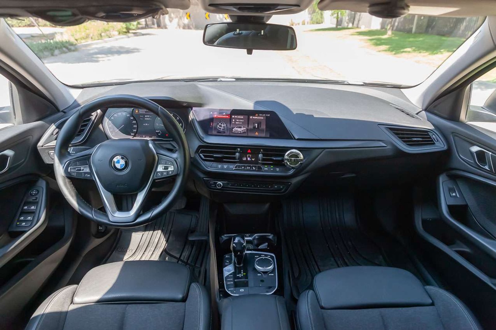 BMW 118i 2021 - Imagen 16 de 18