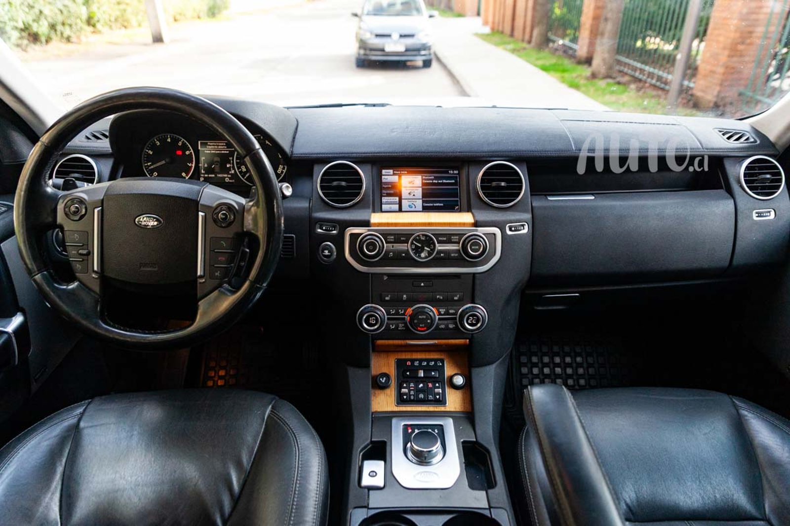 Land Rover Discovery 4 2015 - Imagen 17 de 19