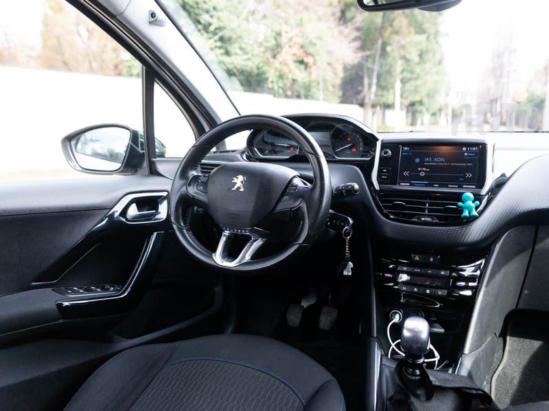 Peugeot 208 2019 - Imagen 17 de 18