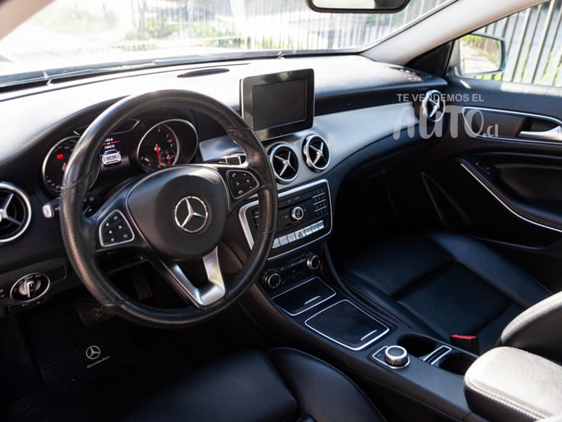 Mercedes-Benz GLA200 2019 - Imagen 7 de 18