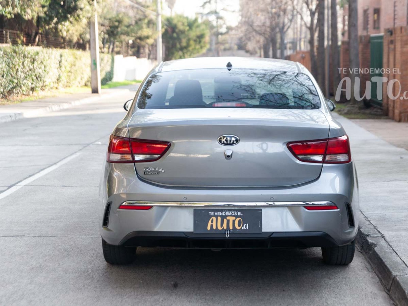 Kia Rio4 2022 - Foto 4 de 18