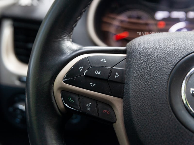 Jeep Cherokee 2015 - Imagen 9 de 20