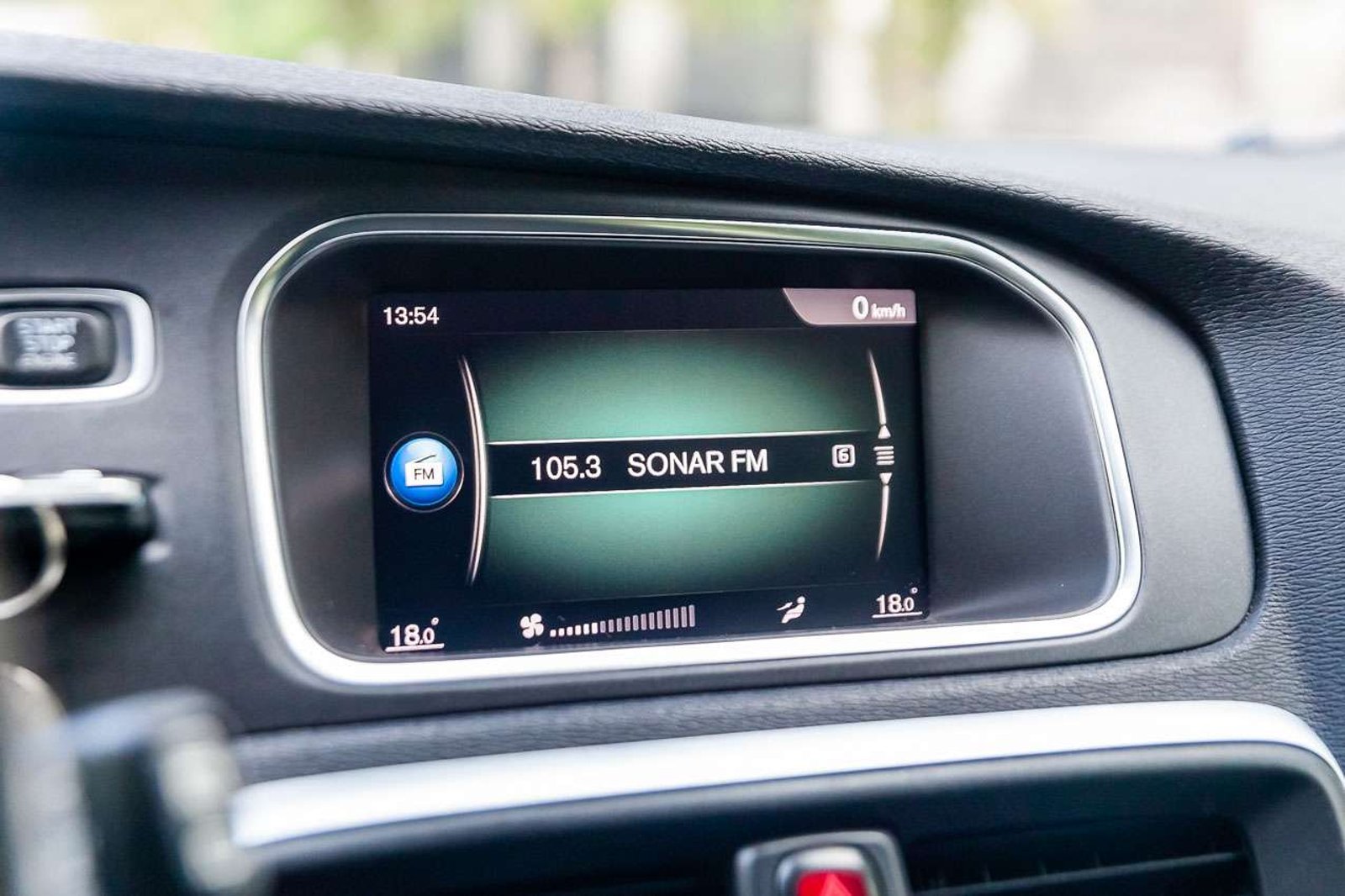 VOLVO V40 2019 - Imagen 11 de 19