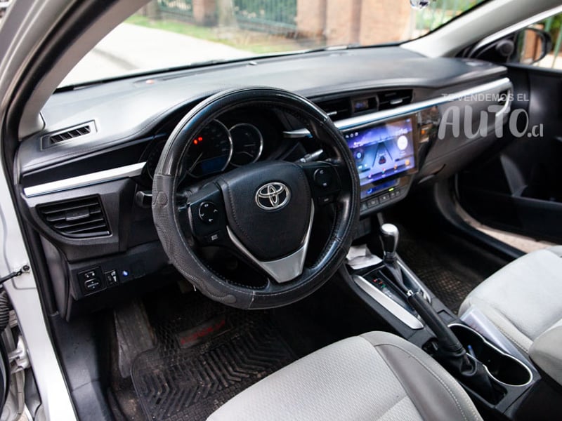 Toyota Corolla 2017 - Imagen 7 de 17
