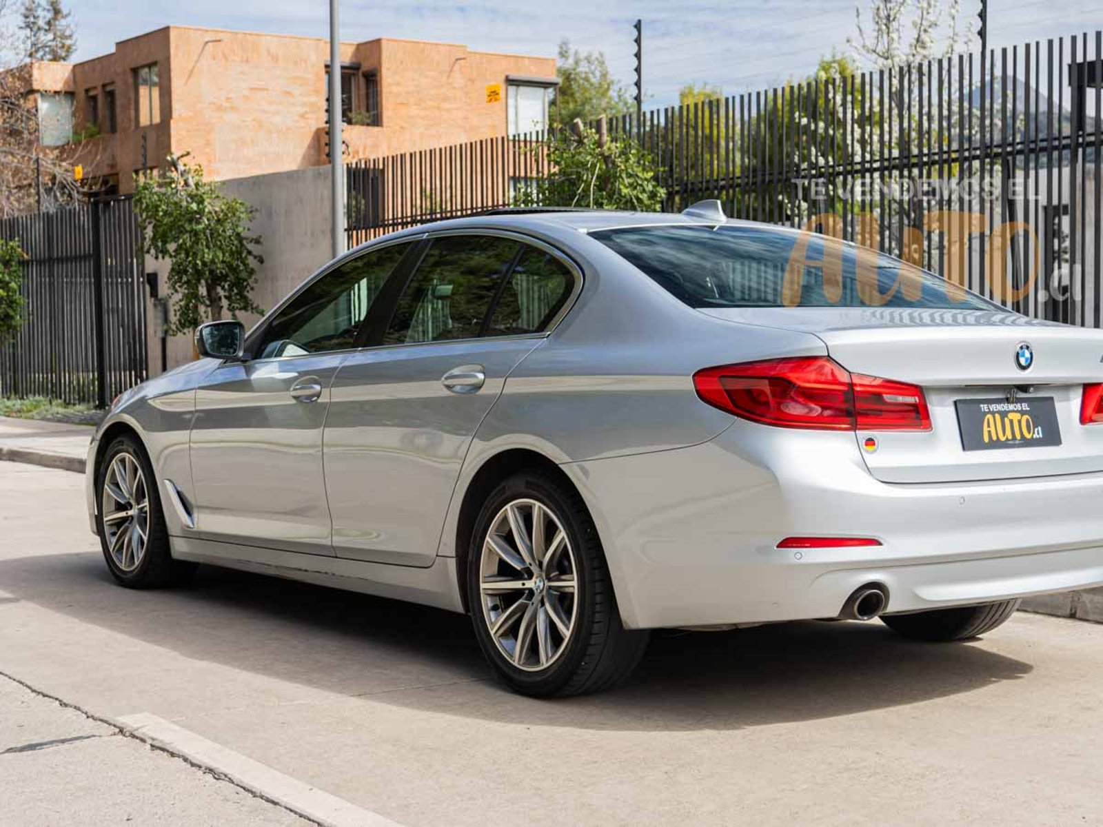 BMW 520i 2019 - Foto 3 de 20