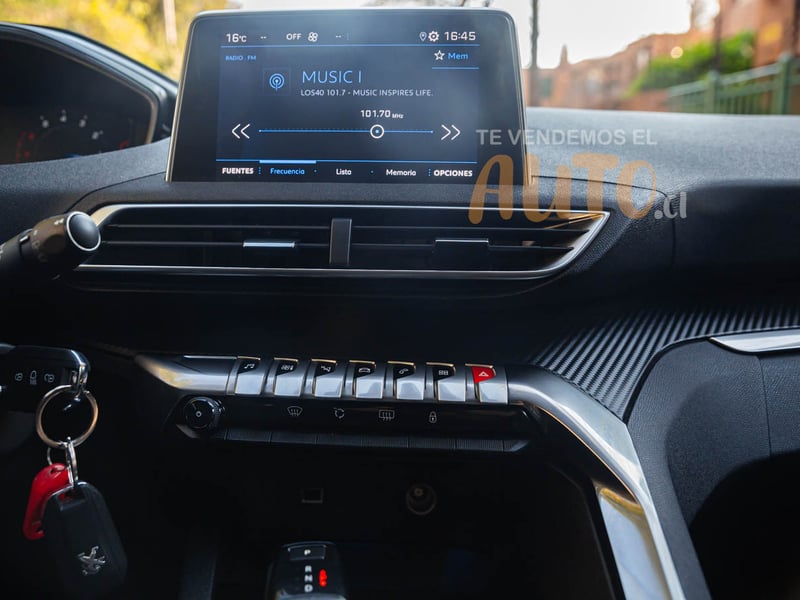 Peugeot 3008 2019 - Imagen 10 de 18