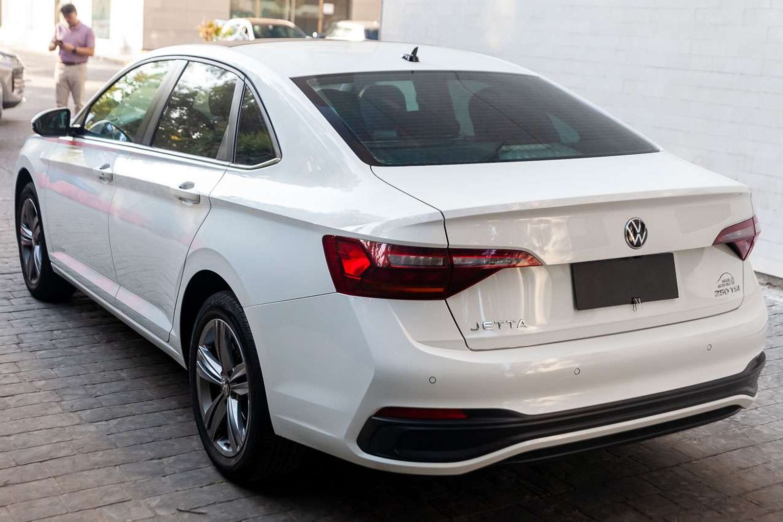 VOLKSWAGEN Jetta 2024 - Imagen 3 de 18