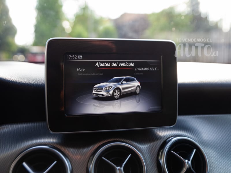 Mercedes-Benz GLA200 2019 - Imagen 11 de 18