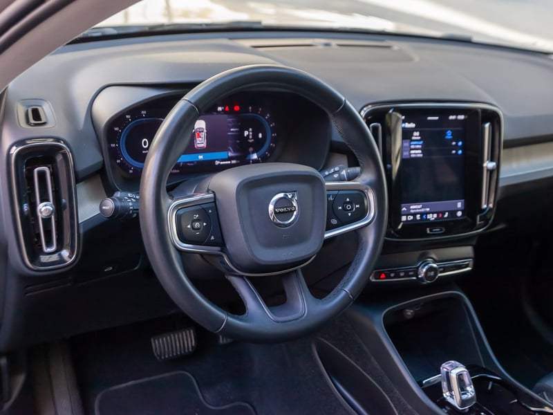 Volvo XC40 2023 - Imagen 7 de 19