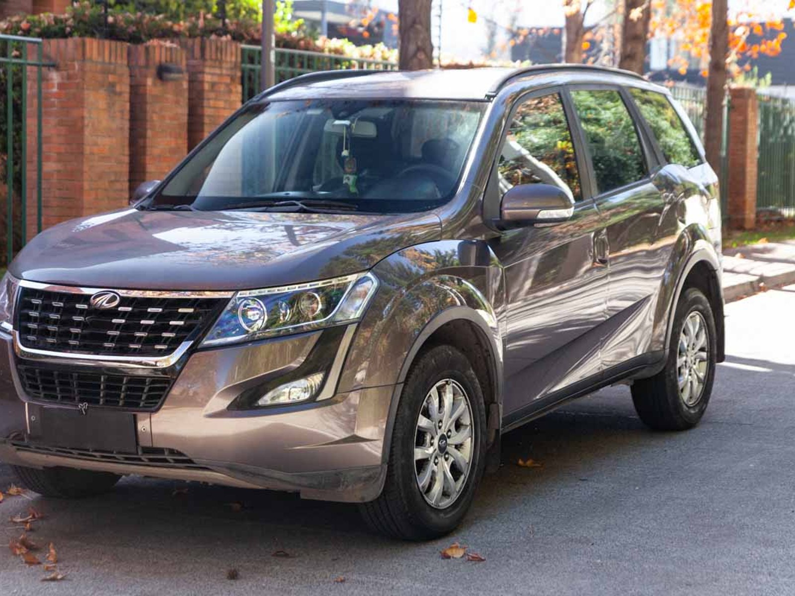 Mahindra XUV500 2023 - Foto 2 de 17