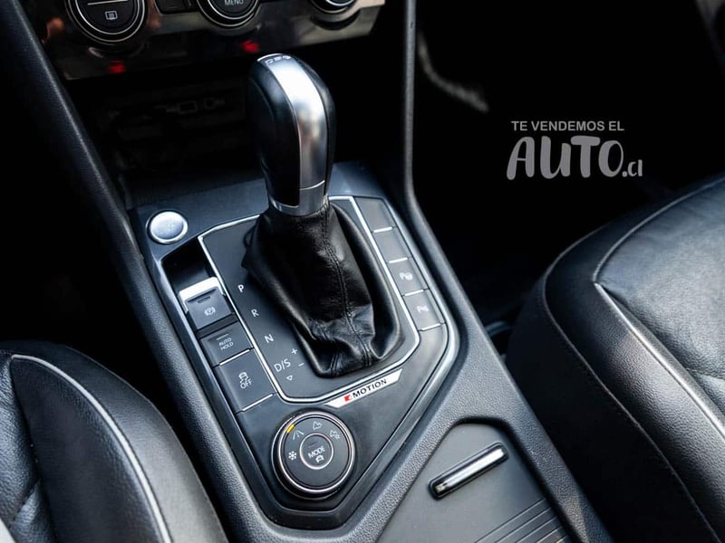Volkswagen Tiguan 2018 - Imagen 15 de 19