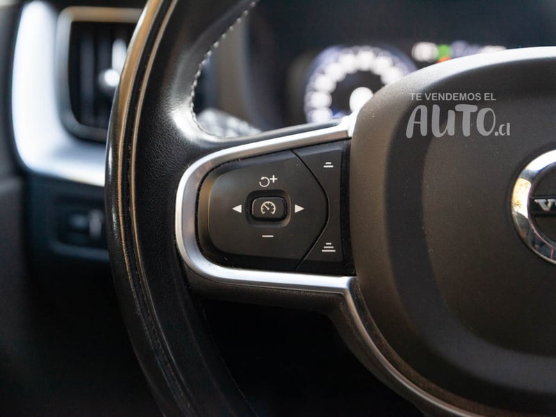 Volvo XC60 2021 - Imagen 9 de 18