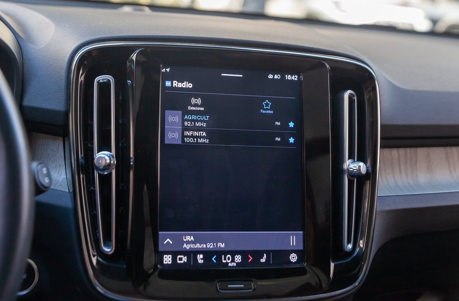 Volvo XC40 2023 - Imagen 12 de 19