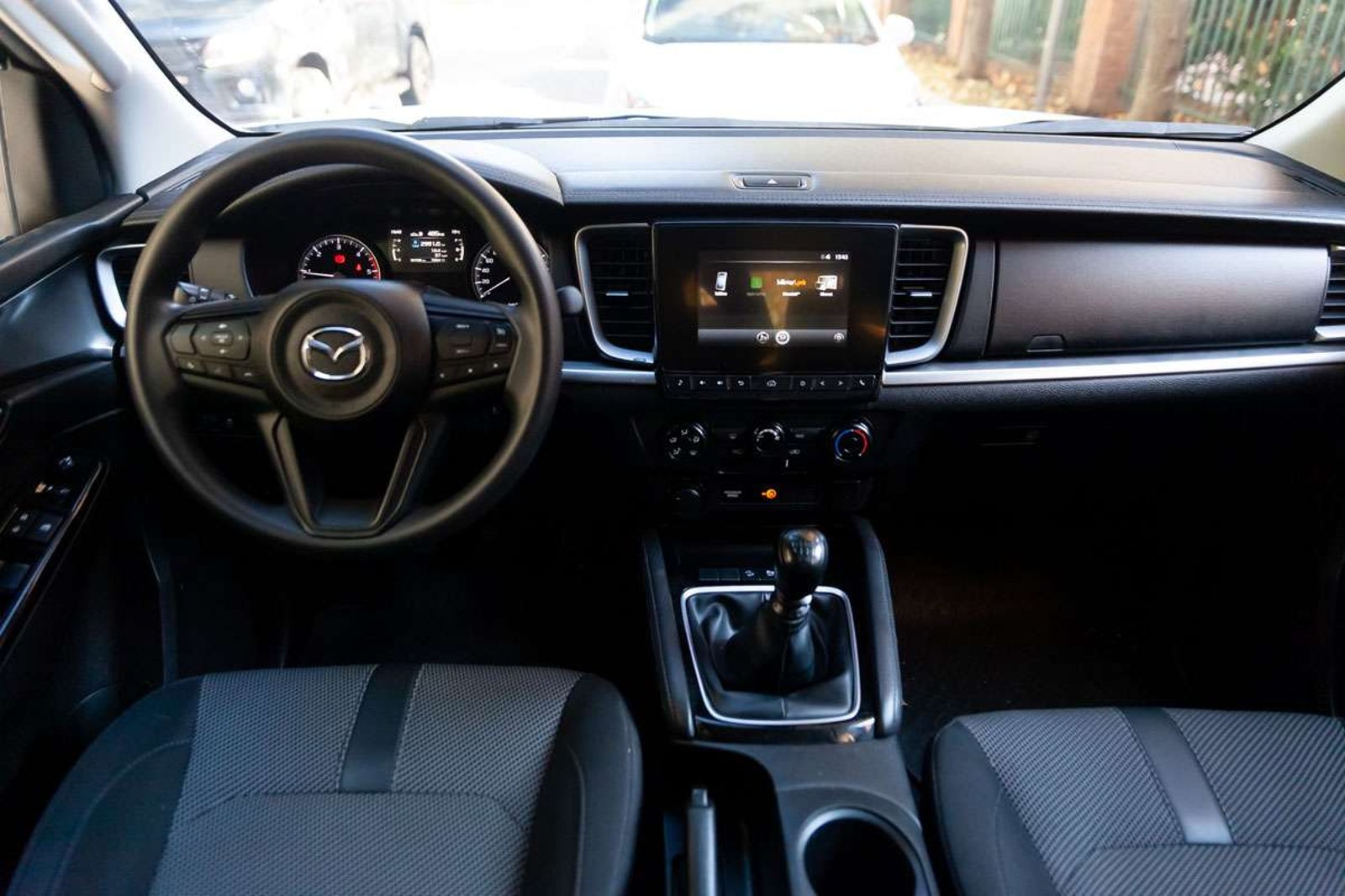 MAZDA BT-50 2023 - Imagen 18 de 20