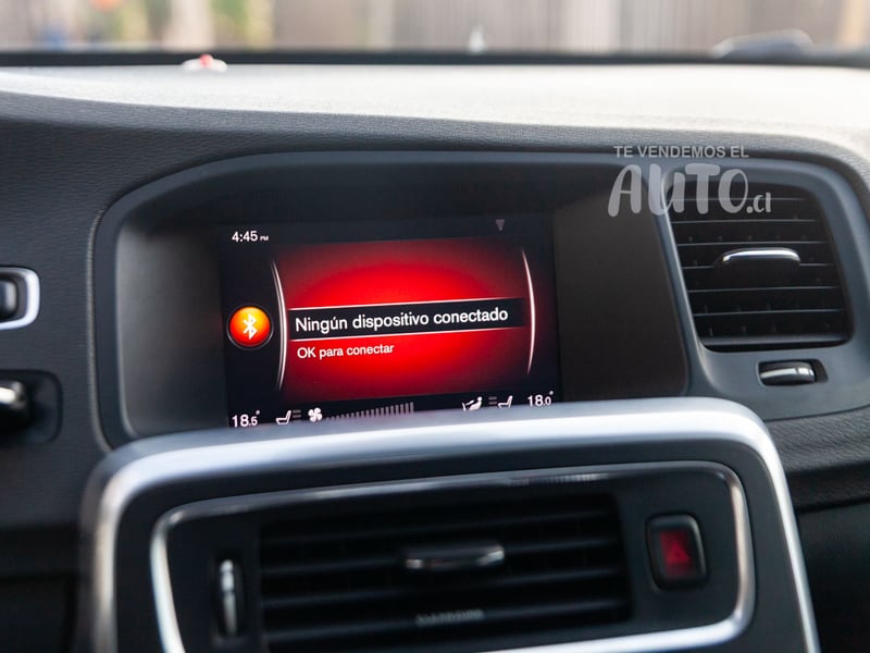 Volvo V60 Cross Country 2018 - Imagen 11 de 19
