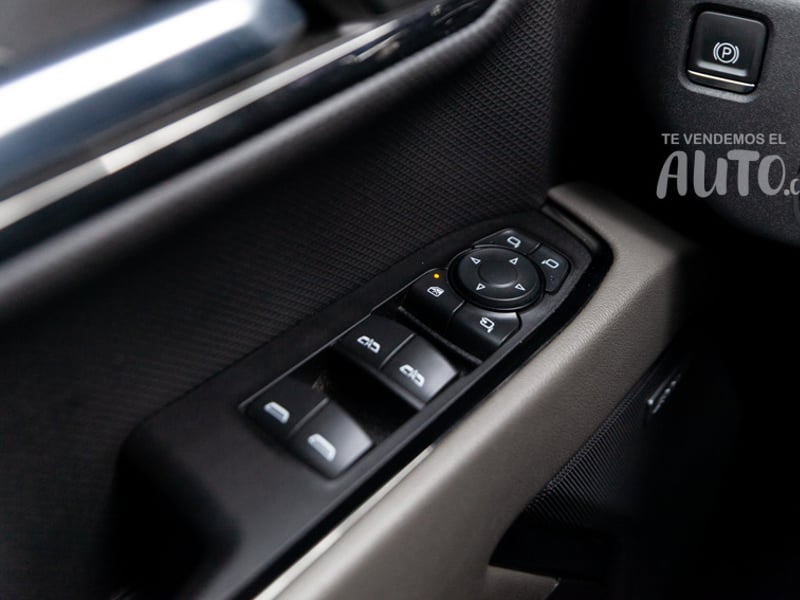 Chevrolet Silverado 2024 - Imagen 16 de 20