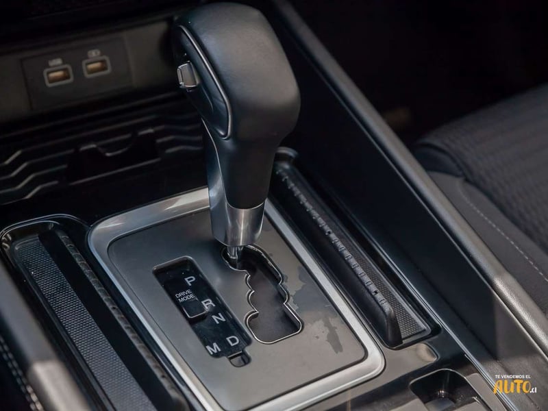 SsangYong Rexton 2023 - Imagen 14 de 19