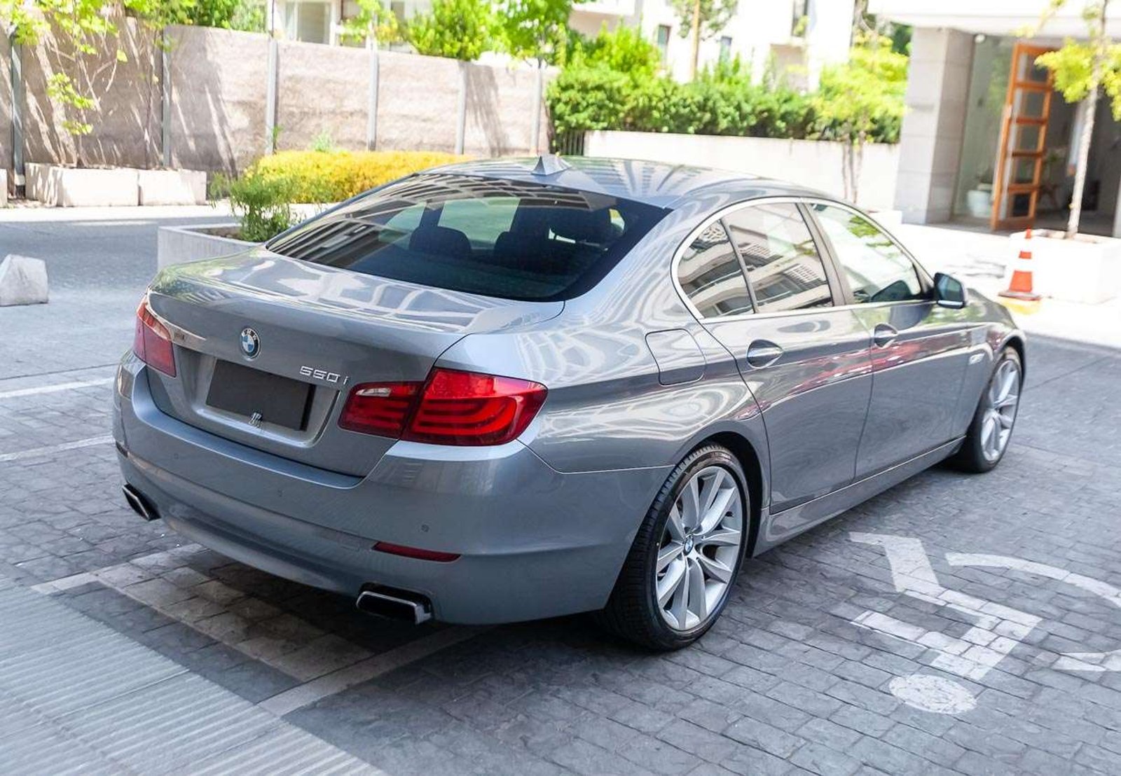 BMW 550i 2011 - Imagen 5 de 18