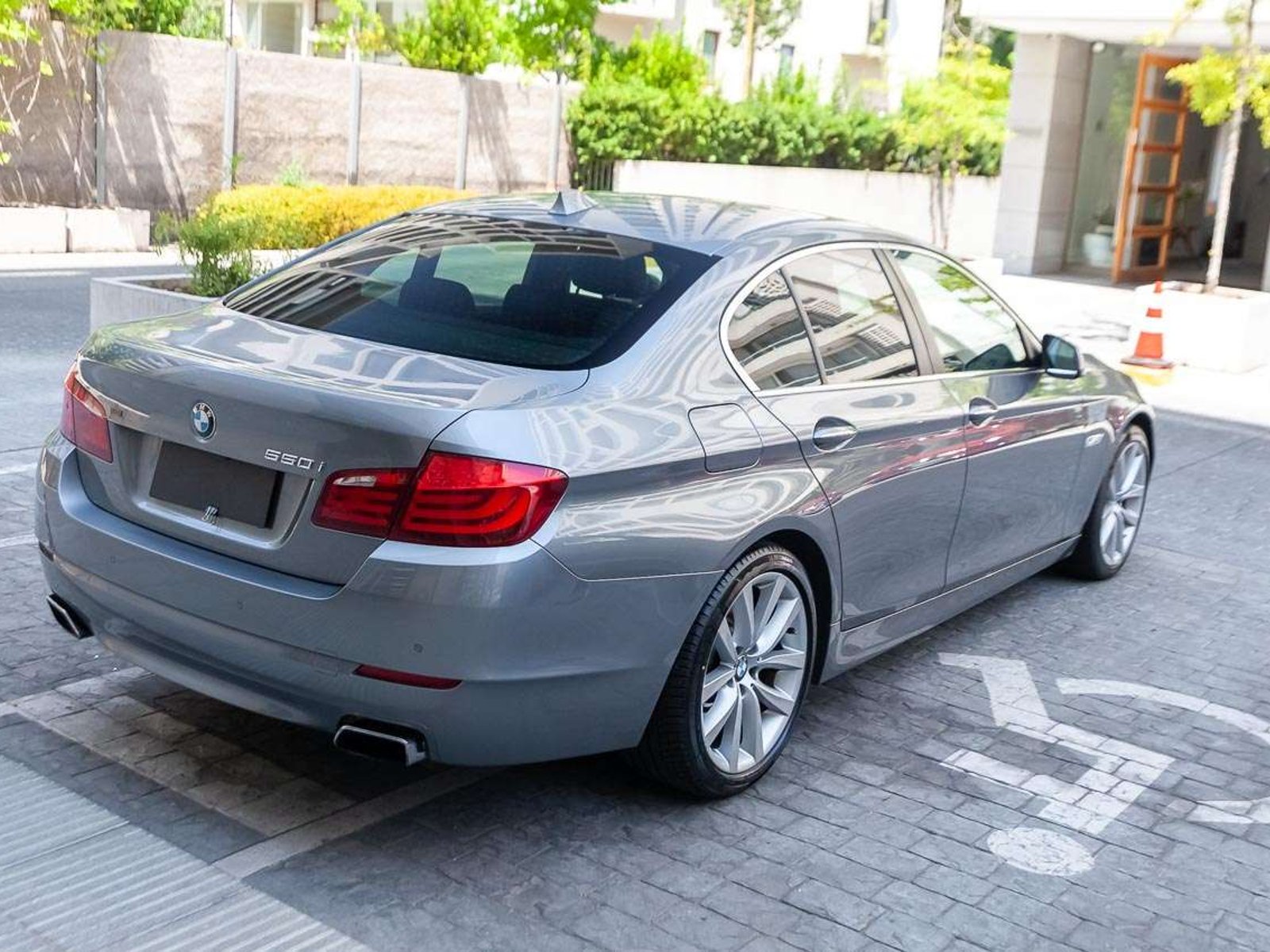BMW 550i 2011 - Foto 5 de 18