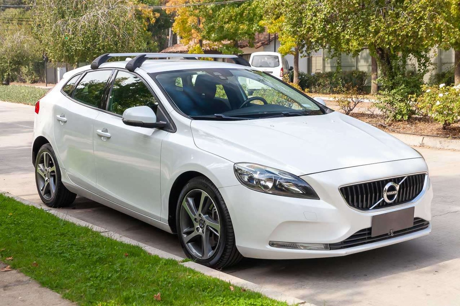 VOLVO V40 2019 - Imagen 6 de 19
