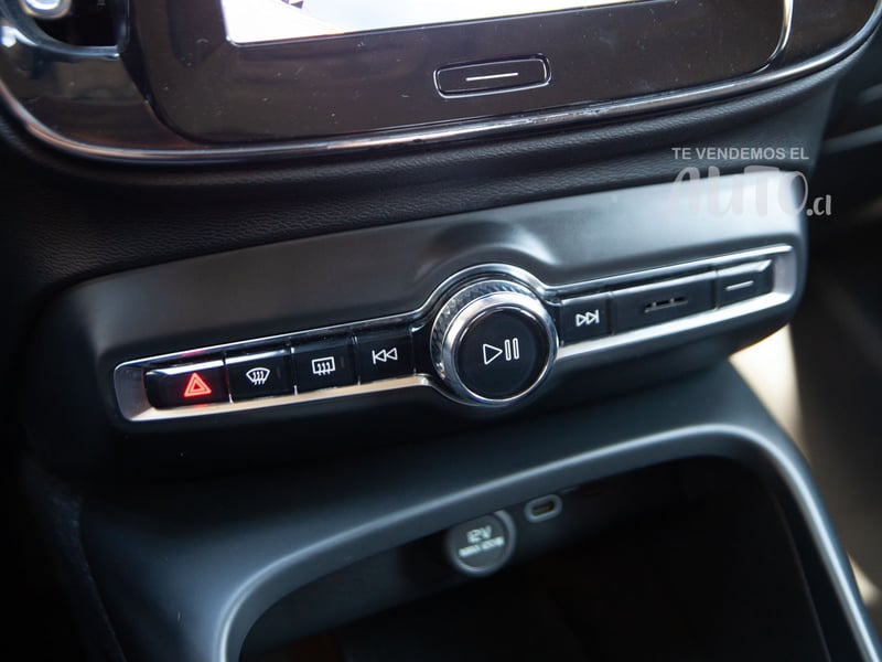 Volvo XC40 2023 - Imagen 12 de 17
