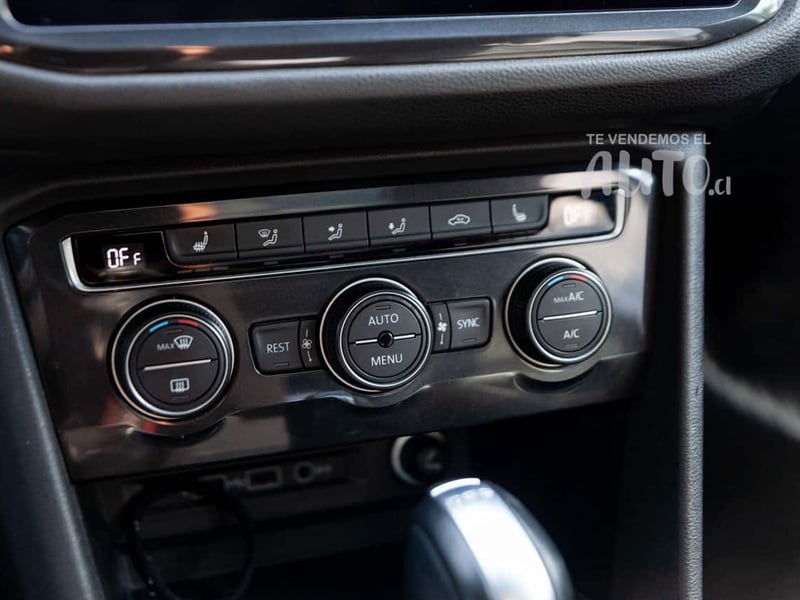 Volkswagen Tiguan 2018 - Imagen 14 de 19