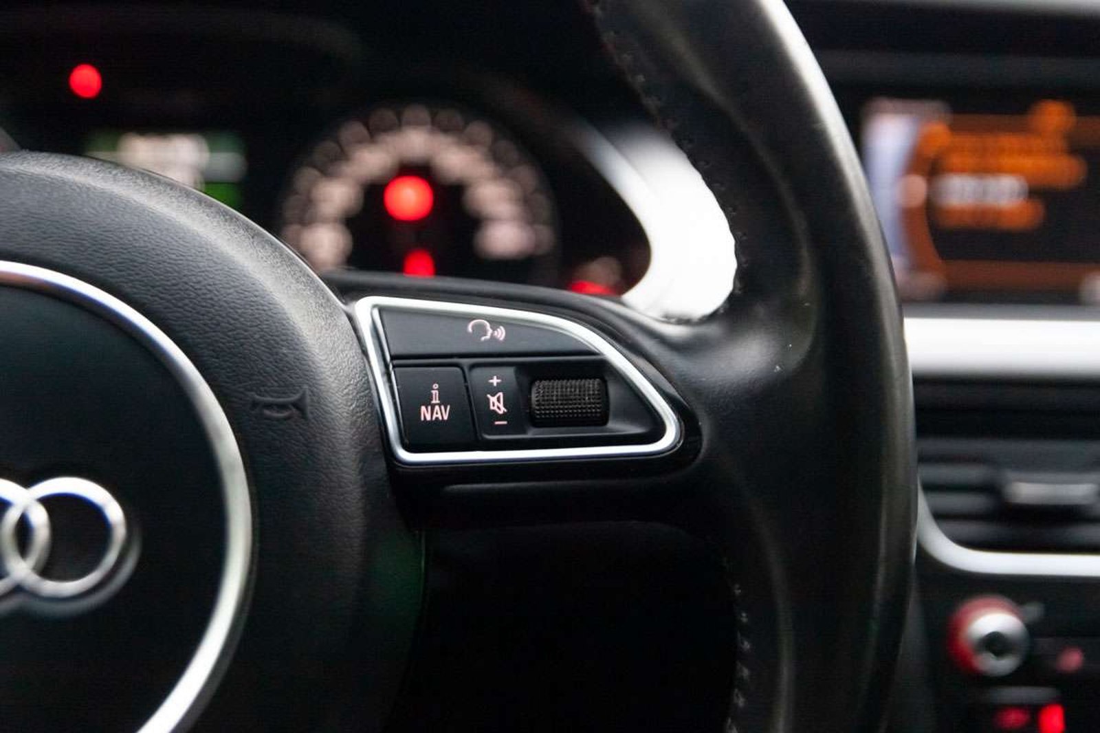 AUDI A4 2013 - Imagen 10 de 17