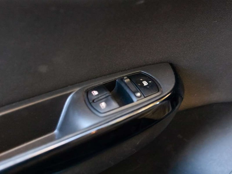 Opel Corsa 2017 - Imagen 14 de 17