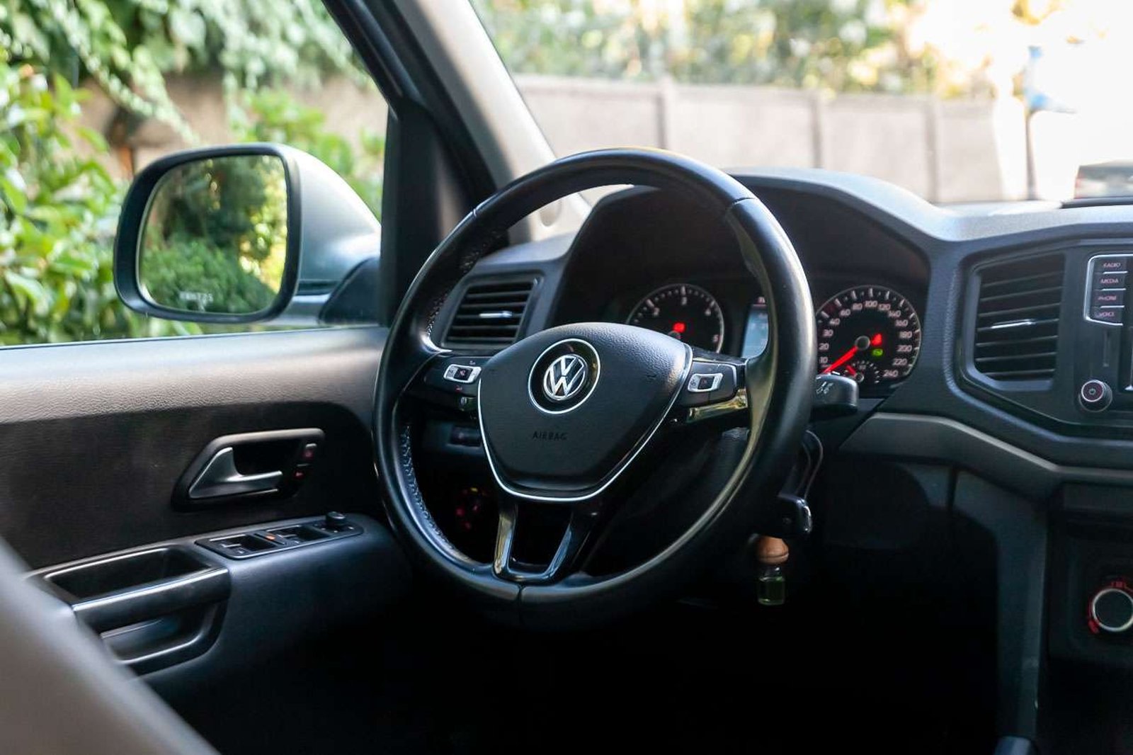 VOLKSWAGEN Amarok TDI 2022 - Imagen 16 de 17