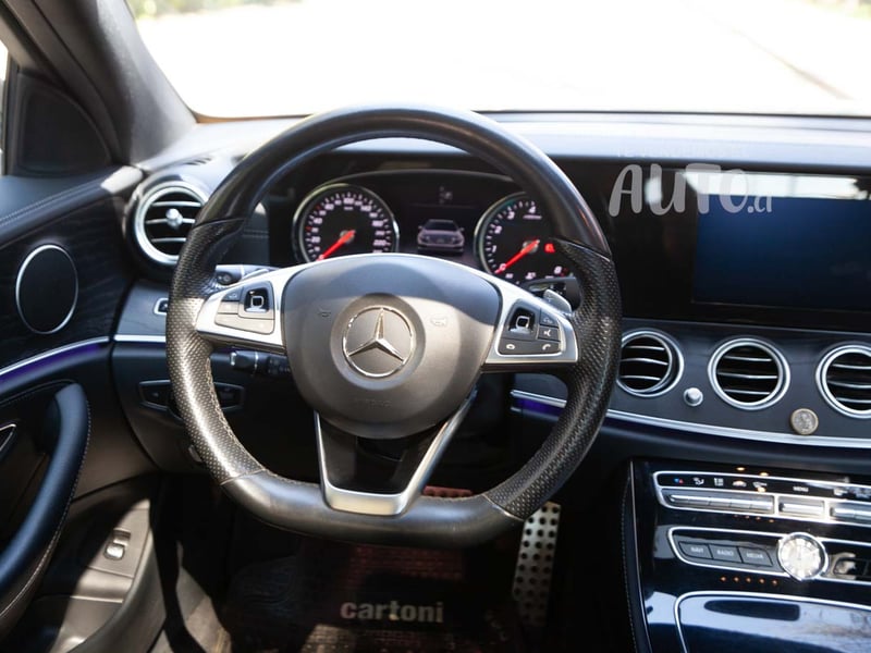 Mercedes-Benz E300 2018 - Imagen 19 de 19