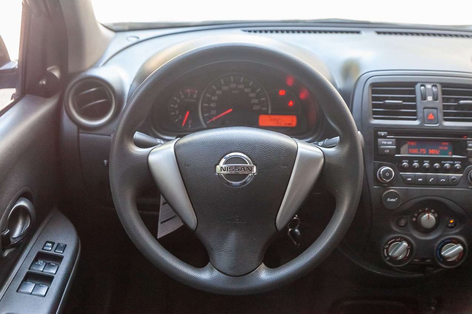 NISSAN March 2019 - Imagen 14 de 14