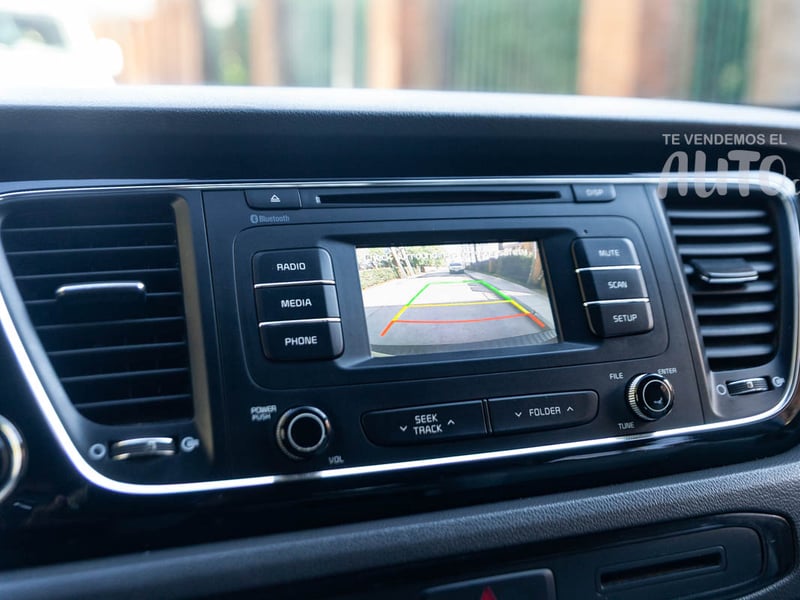 Kia Grand Carnival 2016 - Imagen 12 de 18