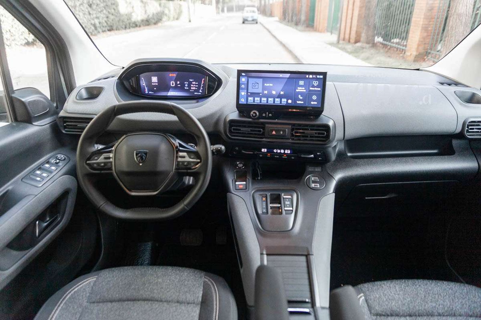 Peugeot Rifter 2025 - Imagen 16 de 17