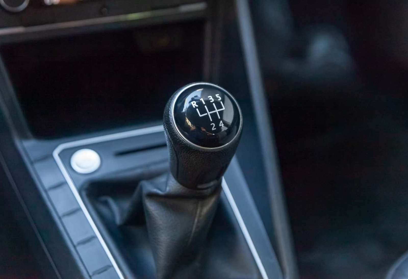 VOLKSWAGEN Polo 2022 - Imagen 14 de 18