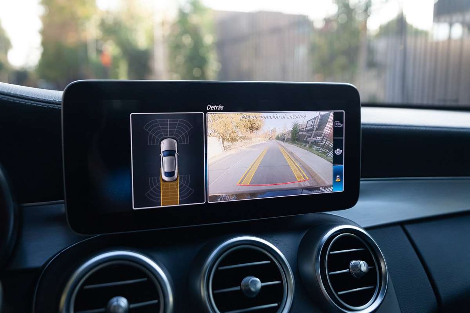 MERCEDES BENZ C300 2019 - Imagen 13 de 17