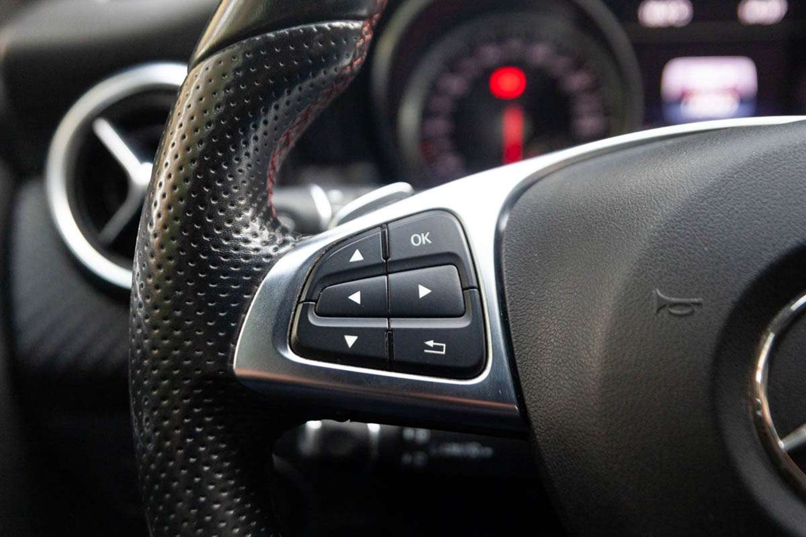 Mercedes-Benz A200D 2018 - Imagen 9 de 19