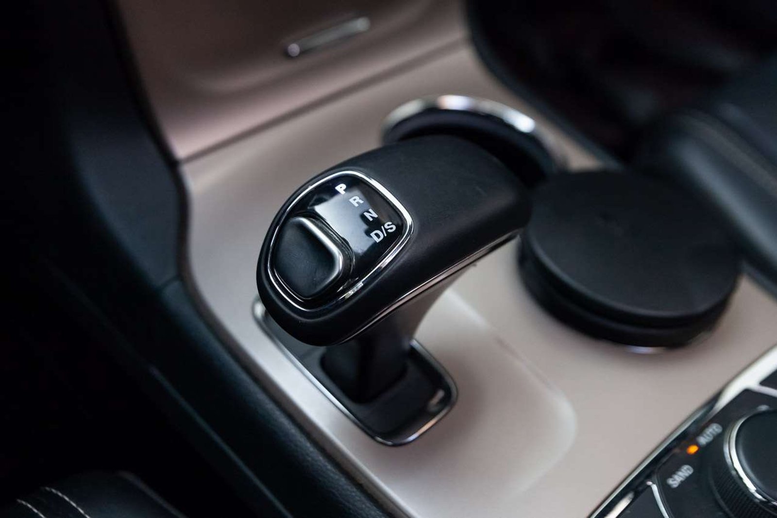 JEEP Grand Cherokee 2016 - Imagen 15 de 20