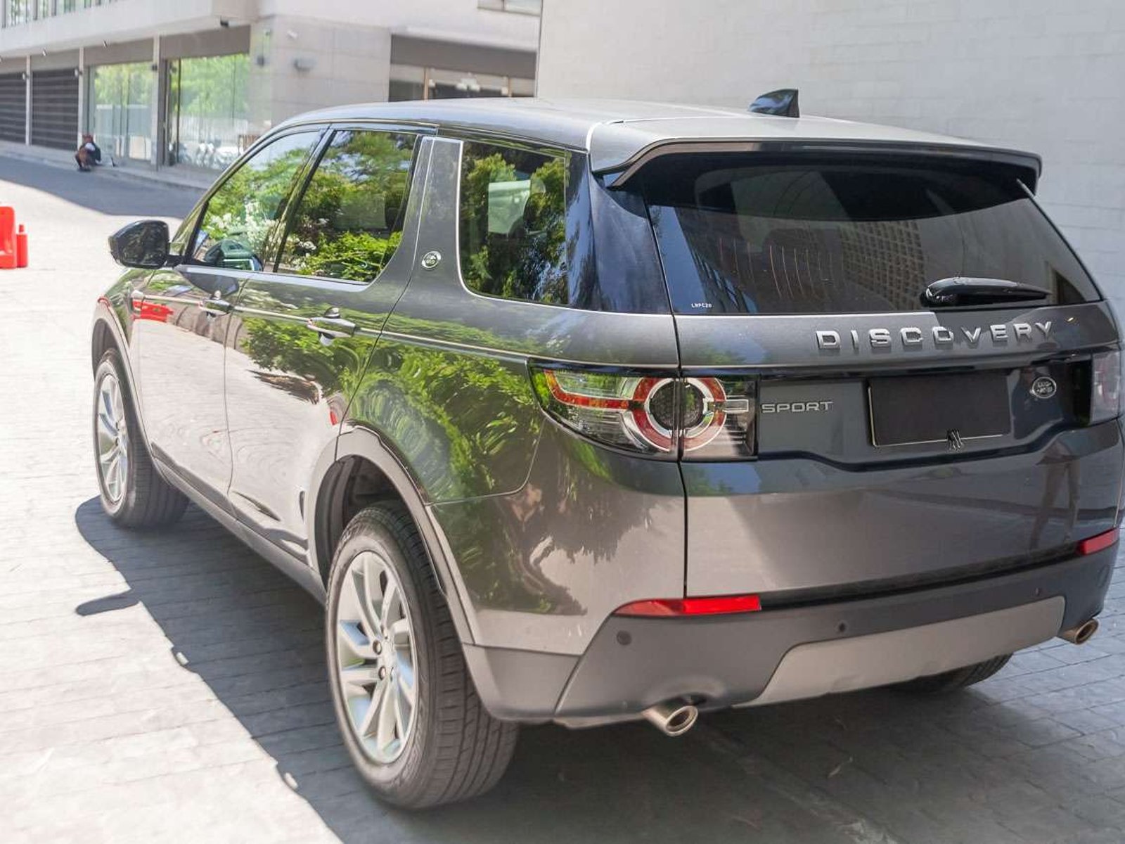 Land Rover Discovery Sport SE 2019 - Foto 3 de 17