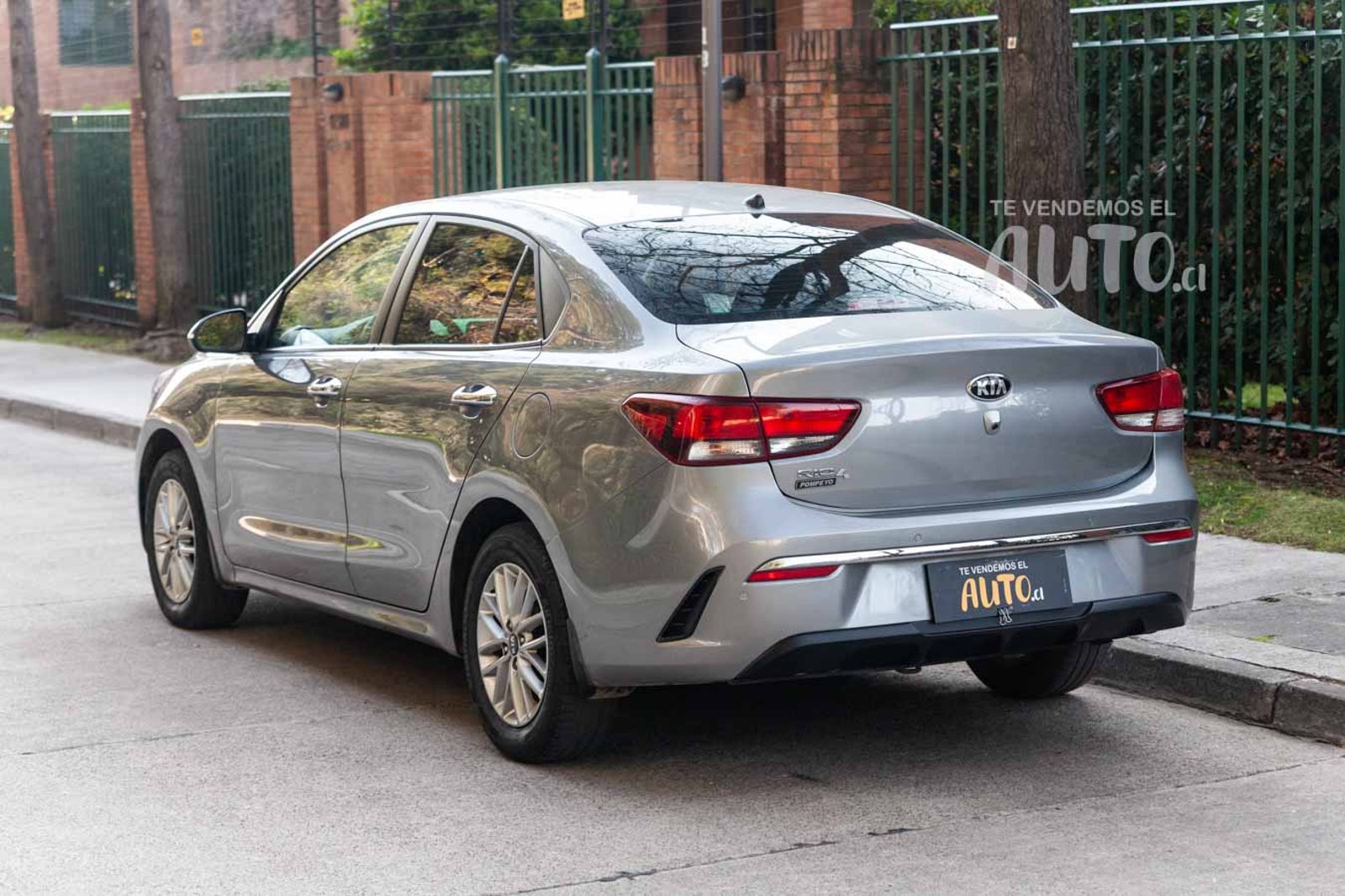 Kia Rio4 2022 - Imagen 3 de 18