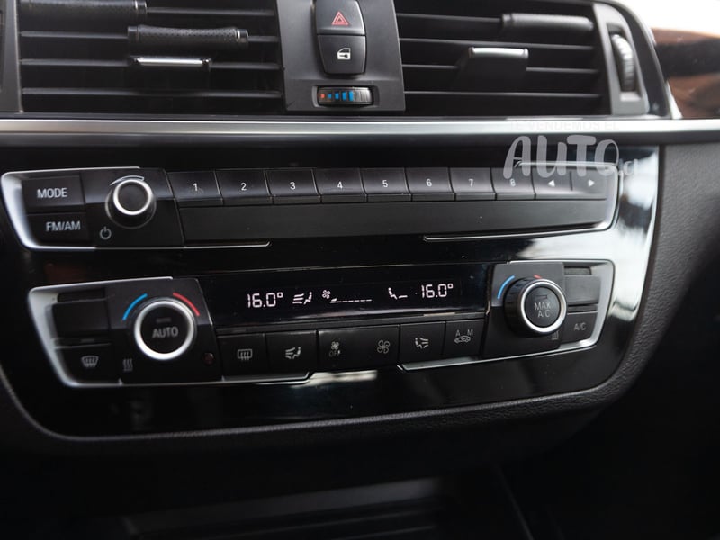 BMW 220I 2018 - Imagen 13 de 19