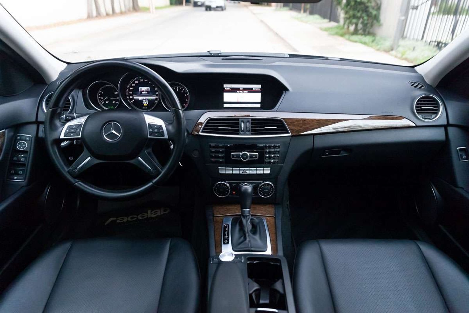 MERCEDES BENZ C200 2013 - Imagen 18 de 20